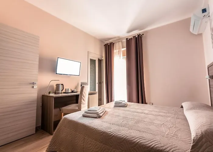 De Casa 3* San Cataldo (Sicily)